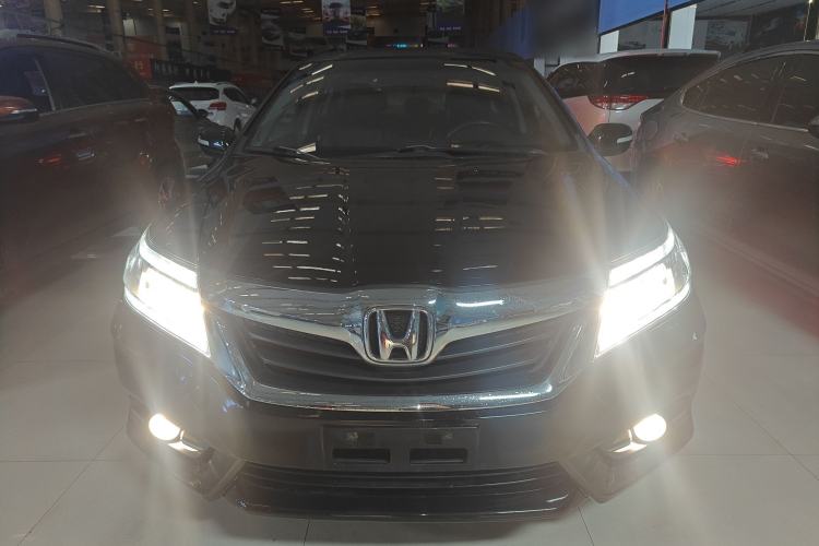 Used Honda Crider 2015 1.8L automatic comfort version