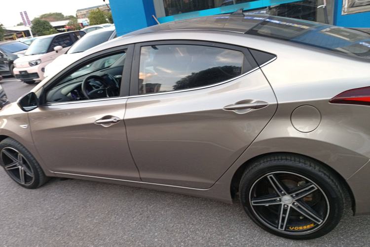 Used Hyundai Elantra 2016 1.6L Automatic Smart Version