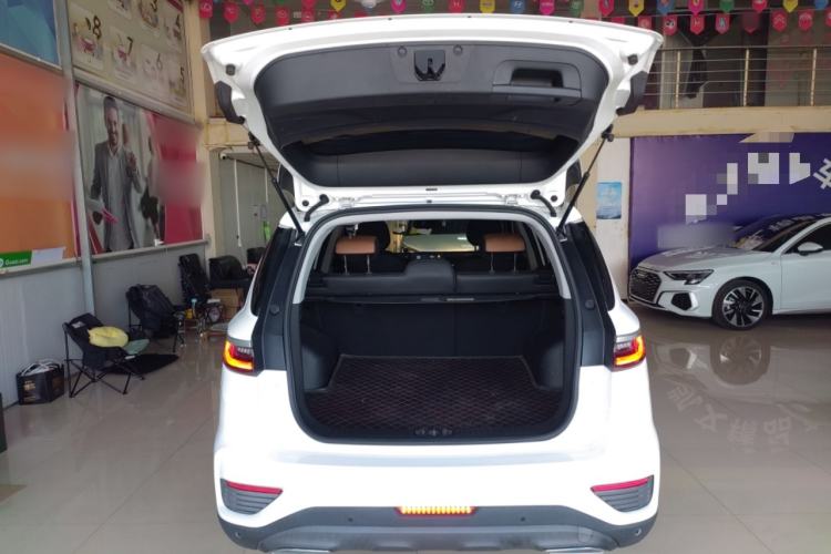 Used Geely Auto Vision X6 2020 1.4T CVT Luxury Edition
