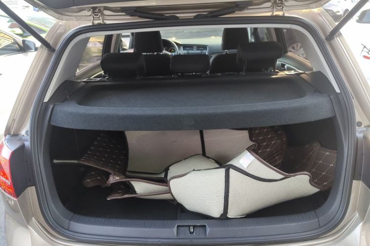 Used Volkswagen Golf 2015 1.6L Automatic Comfort Model
