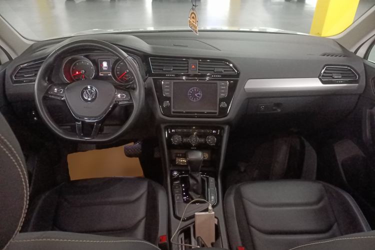 Used Volkswagen Tiguan L 2017 380TSI Automatic All-Wheel-Drive Luxury Edition
