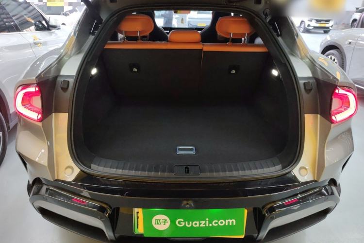 Used Xiaomi Auto YU7 2025 Ultra-Long Range High-Performance All-Wheel-Drive Max Edition

