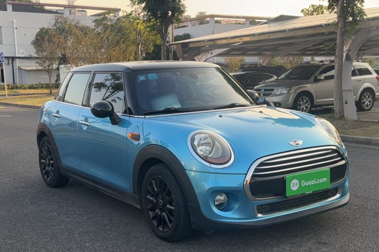 Used  MINI 2015 1.5T COOPER Fun Five-Door Edition
