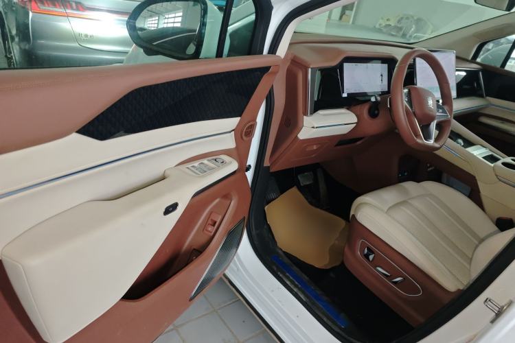 Used BYD Xia 2025 DM-i 1.5T 180km Beyond Edition
