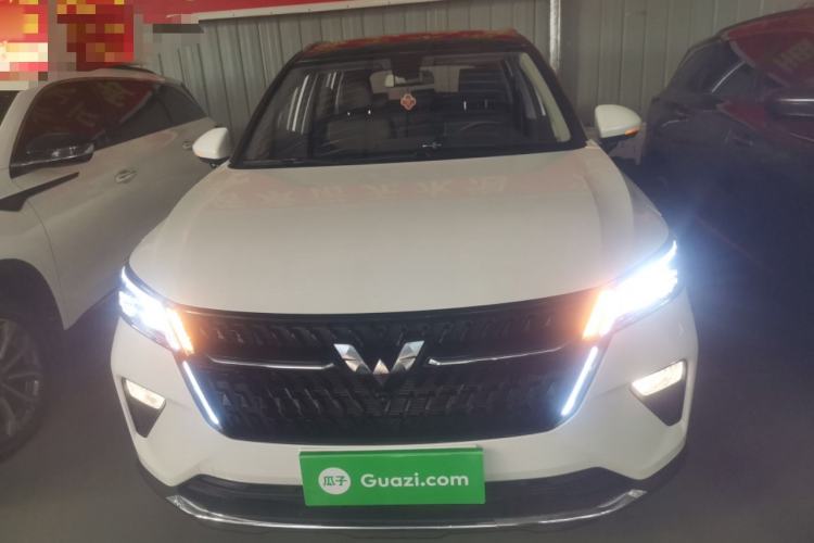 Used Wuling Asta 2022 2.0L DHT Electric-Speed Version
