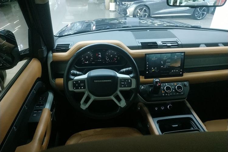 Used Land Rover Defender 2023 Facelift 110 3.0T P400 Dark Edition
