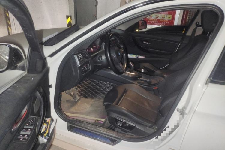 TDK.VehicleDetails.img