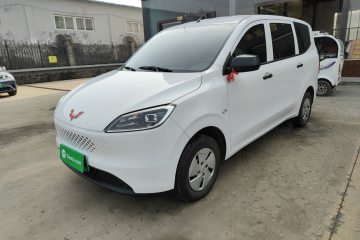 Used Wuling Hongguang New Energy 2025 Extended-Range Hybrid 50 km Standard Version