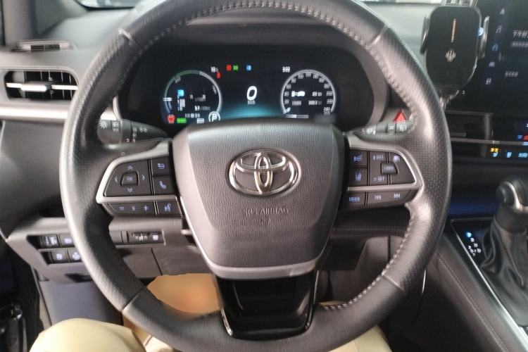 Used Toyota Sienna 2021 2.5L Hybrid Ultimate Edition