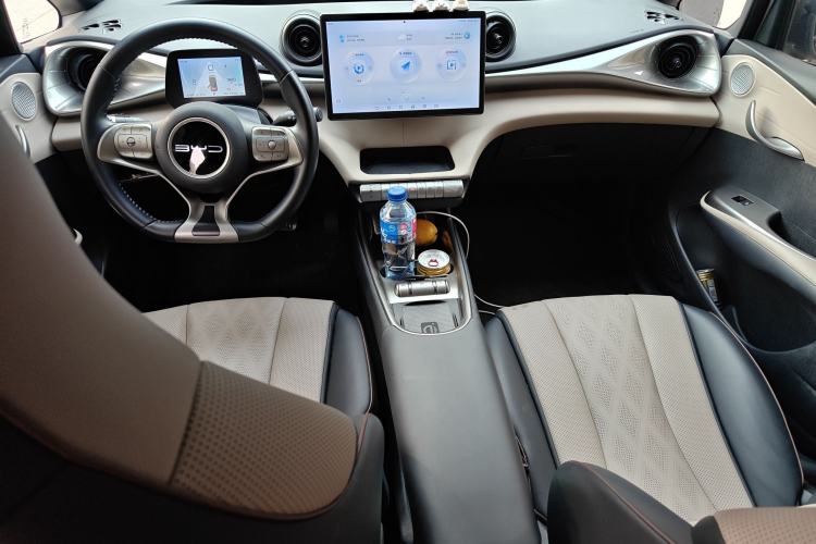 Used BYD Dolphin 2023 420 km Fashion Edition
