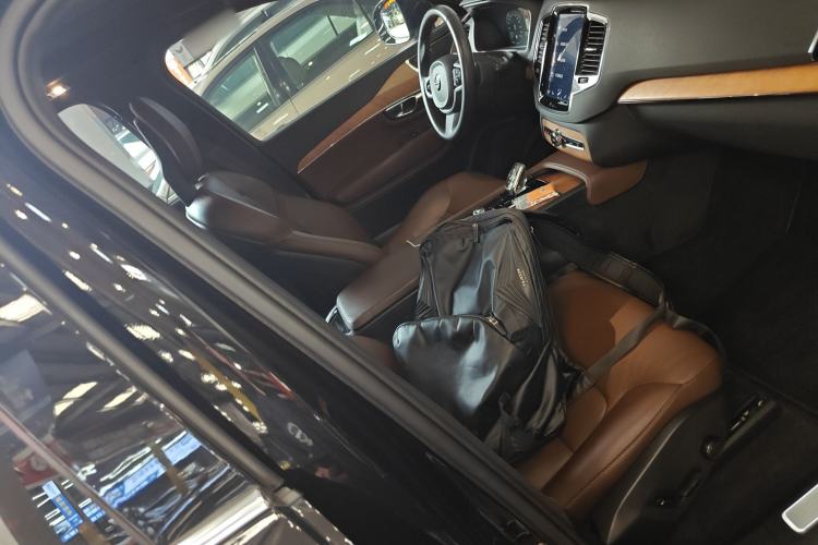 Used Volvo XC90 2022 B6 Zhiyi Luxury Edition 7-Seater
