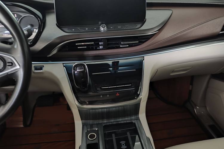 Used Buick GL8 2021 Land Cruiser Executive Class 652T Luxury Model
