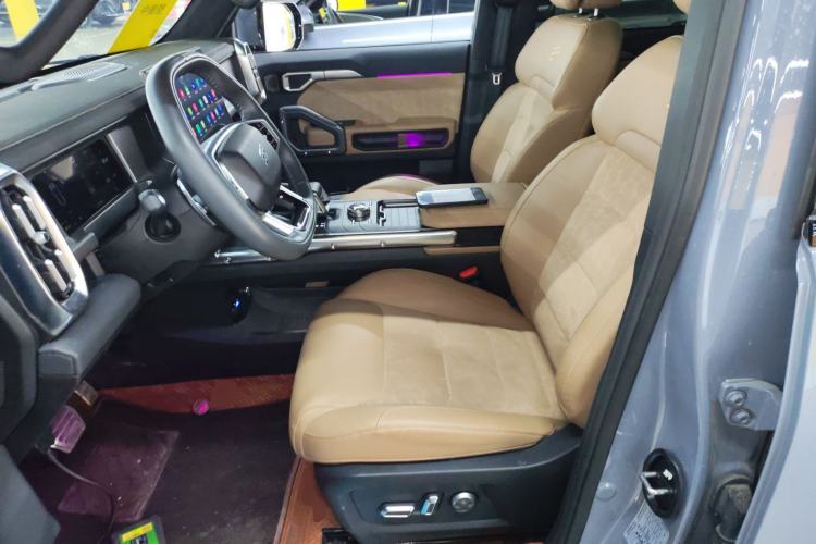 Used JETOUR Traveler 2023 2.0T All-Wheel Drive CrossPRO+
