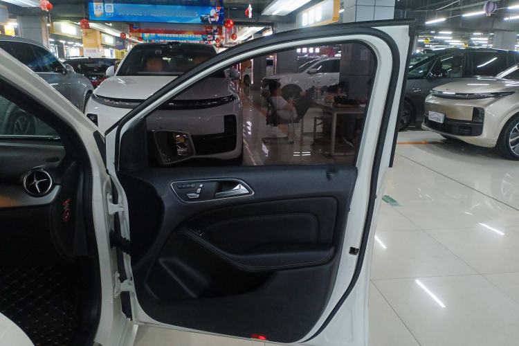 Used Mercedes-Benz B-Class 2018 B 200 Fashion Model
