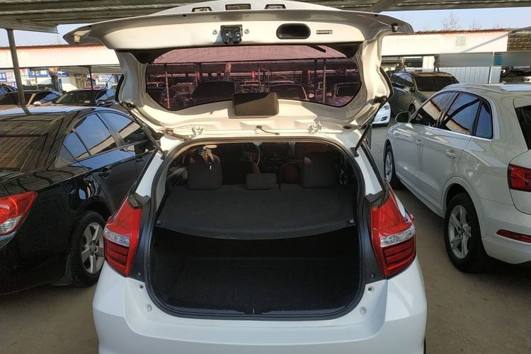 Used Toyota YARiS L 2016 Revised 1.5E CVT Charming Edition