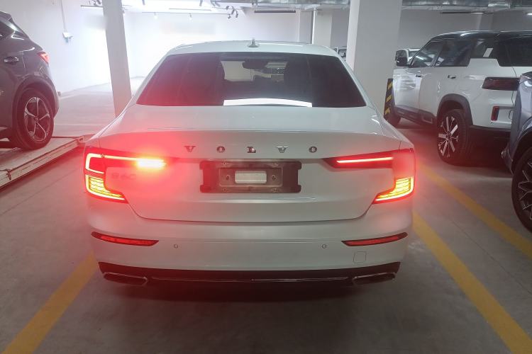 Used Volvo S60 2021 T4 Zhiyuan Luxury Edition