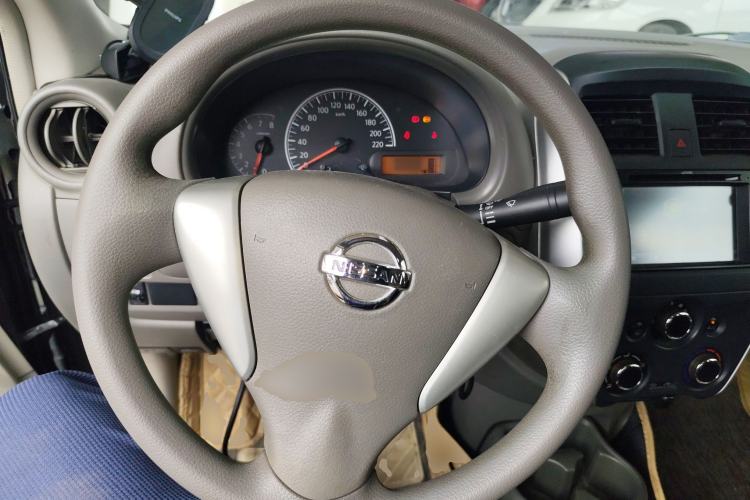 Used Nissan Sunny 2014 1.5XE Manual Comfort Edition