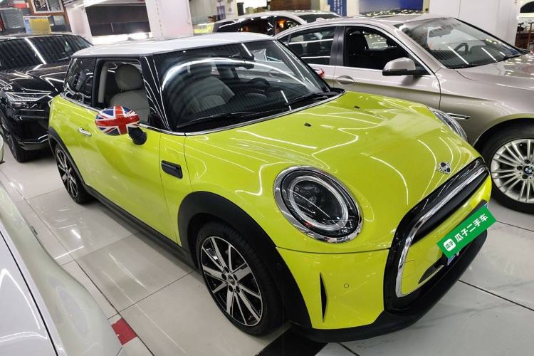 Used  MINI 2022 Updated 1.5T COOPER Artist
