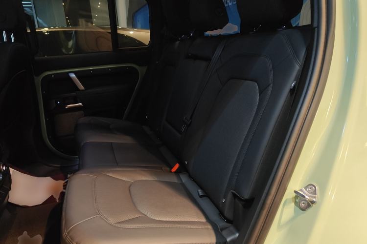 Used Land Rover Defender 2023 110 3.0T P400 75th Anniversary Legend Edition
