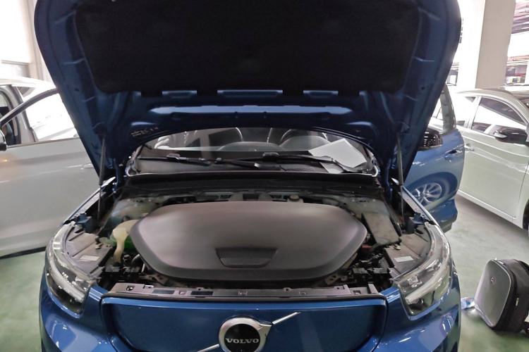 Used Volvo XC40 New Energy 2022 Four-Wheel-Drive High-Performance PRO Version
