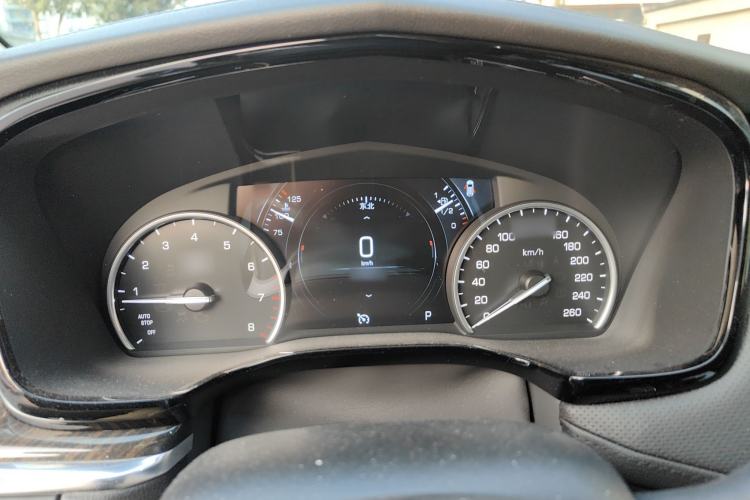 Used Cadillac XT5 2018 25T Luxury Model
