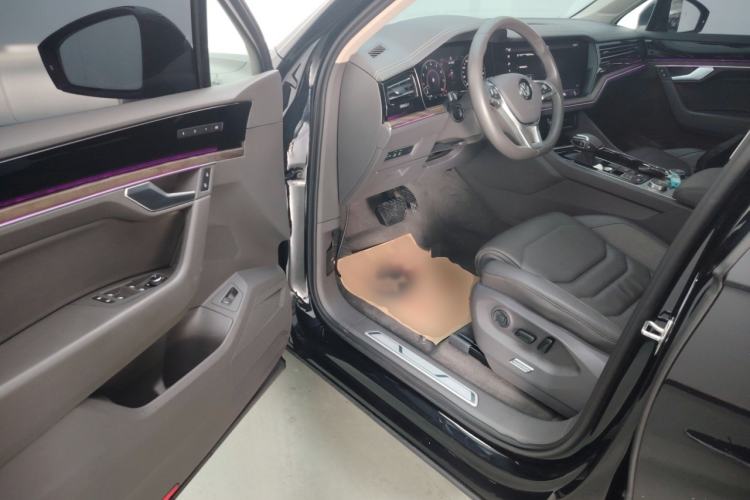 Used Volkswagen Touareg 2020 3.0 TSI Luxury Edition China VI
