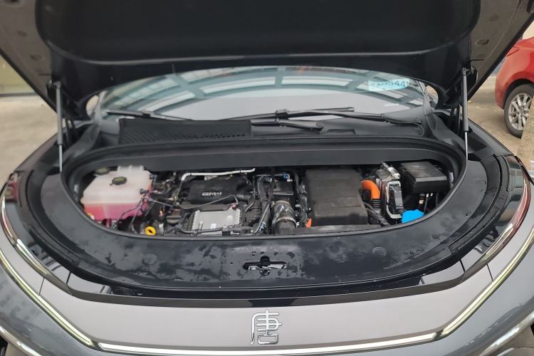 Used BYD Tang L 2025 DM 215KM LiDAR Flagship Model
