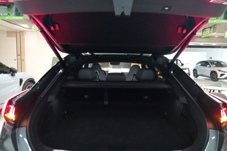 Used Zeekr 001 2024 ME Edition 100 kWh All-Wheel Drive
