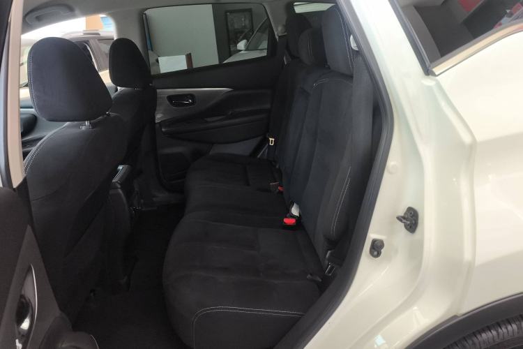 Used Nissan Murano 2021 2.5L XE Two-Wheel Drive Elite Edition
