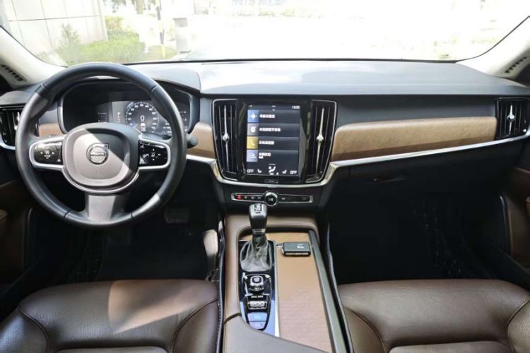 Used Volvo S90 2019 T5 Zhiyi Edition

