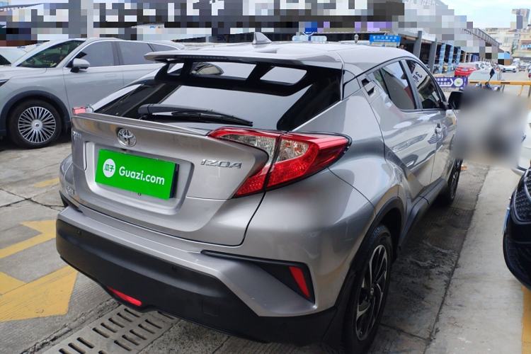 Used Toyota IZOA 2018 2.0L Yichi Version China VI Standard