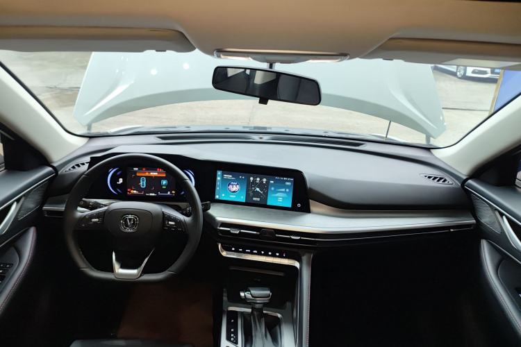 Used Changan CS35PLUS 2021 Blue Whale NE 1.4T DCT Prestige Model
