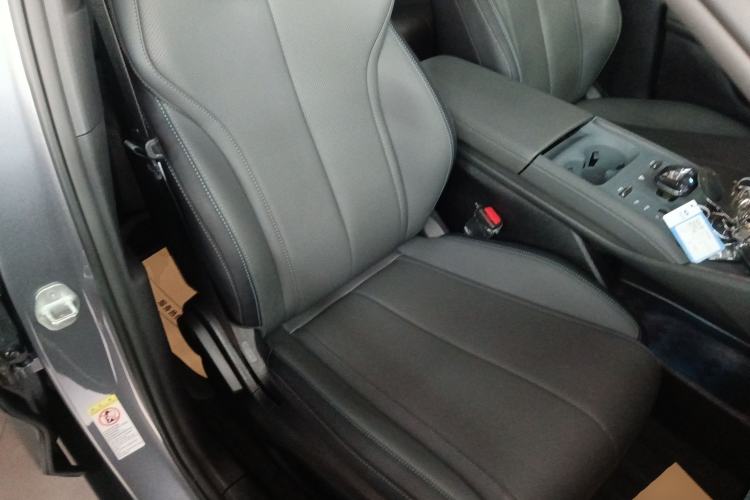 Used BYD Qin L 2025 DM-i Smart Drive 80KM Leading Model
