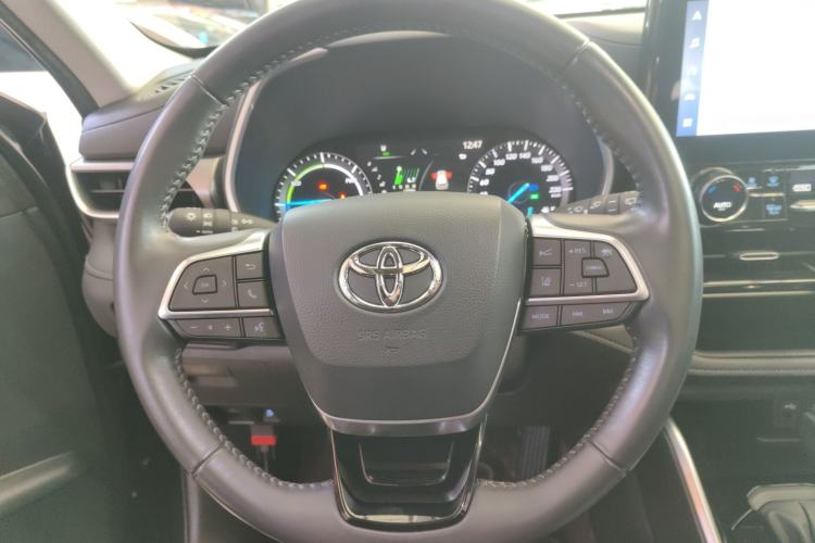 Used Toyota Highlander 2022 Dual-Engine 2.5L Two-Wheel Drive Prestige Edition 7-Seater