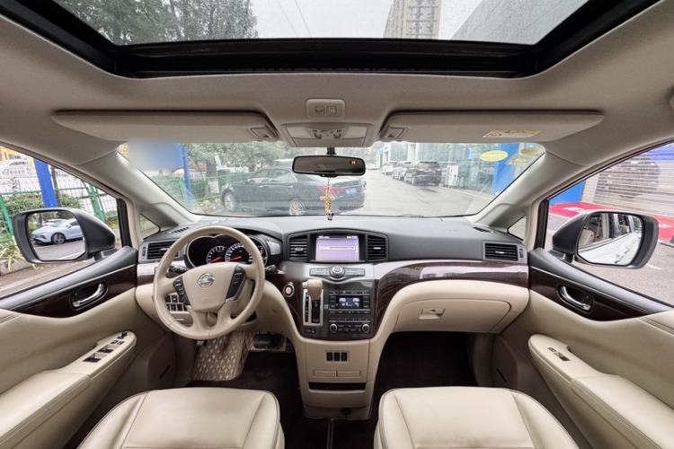 Used Nissan Quest 2015 3.5L SL
