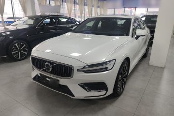 Used Volvo S60 2024 B4 Zhiyuan Luxury Edition