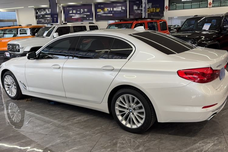 Used BMW 5 Series 2019 Facelifted 525Li Luxury Package
