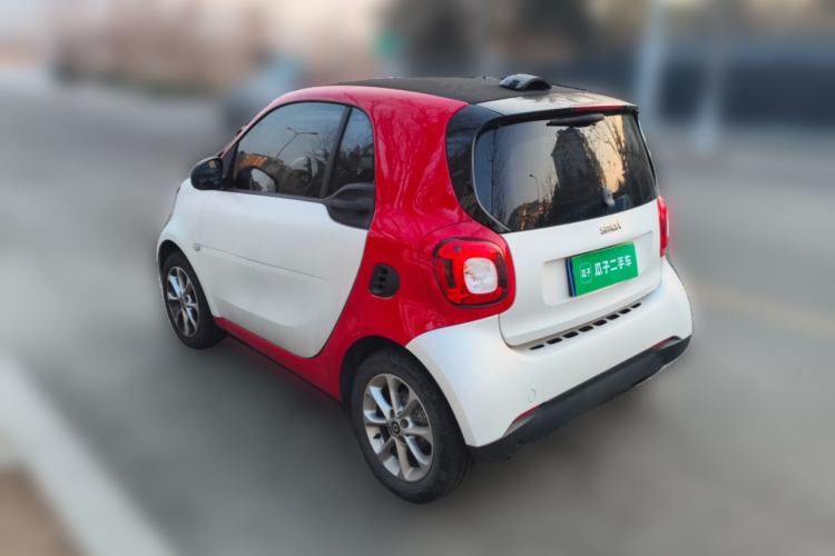 Used  fortwo 2018 1.0L 52kW Hardtop Dynamic Version China V
