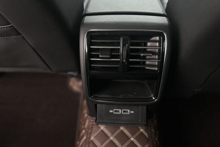 Used Volkswagen Magotan 2019 330TSI DSG Leading Model China VI Standard
