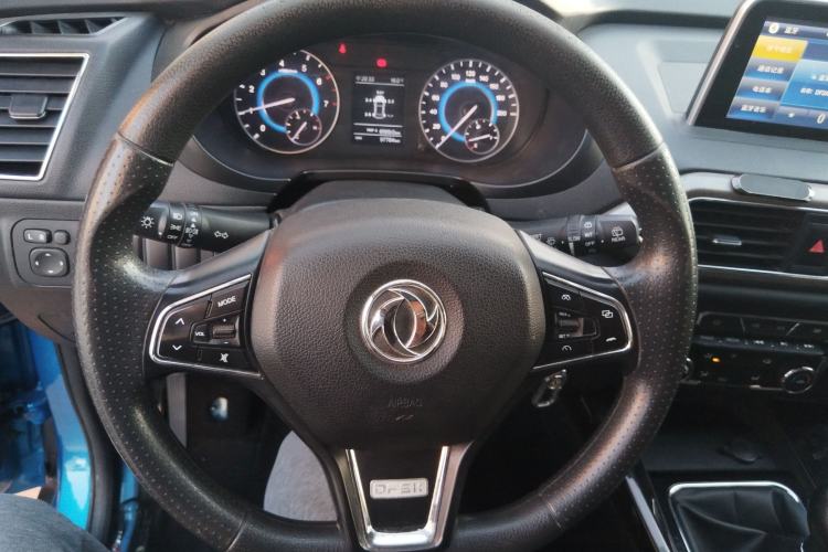 Used Dongfeng Fengon S560 2019 1.8L Manual Urban Model