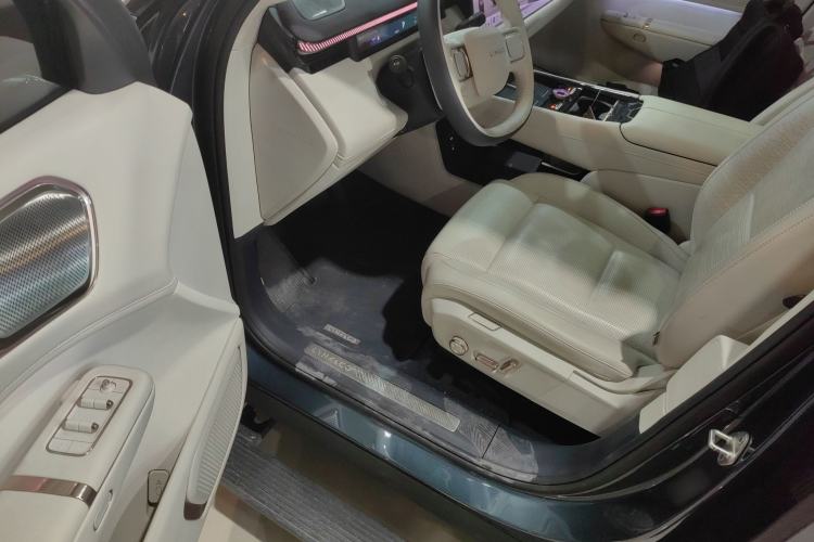 Used Lynk & Co 900 2025 2.0T Ultra