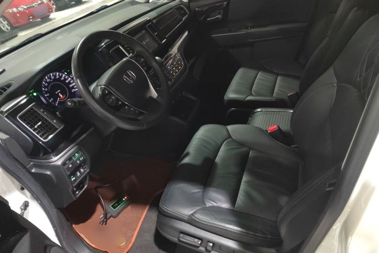 Used Honda Elysion 2019 2.0L Hybrid Luxury Edition
