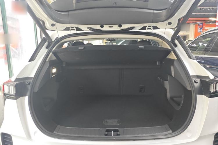 Used Lynk & Co 06 EM-P 2023 1.5T Remix PHEV Pro