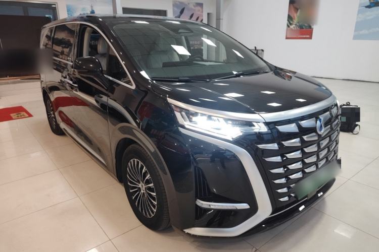 Used Denza D9 2024 DM-i 1050 Luxury Model