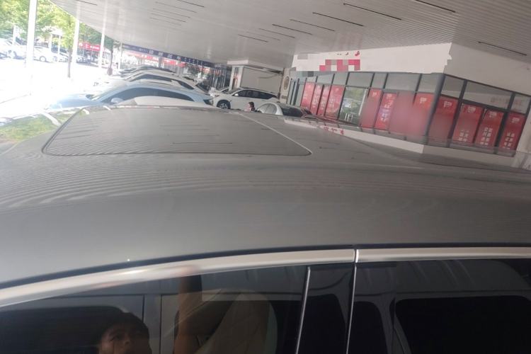 Used Denza D9 2022 DM-i 1040 Prestige Model