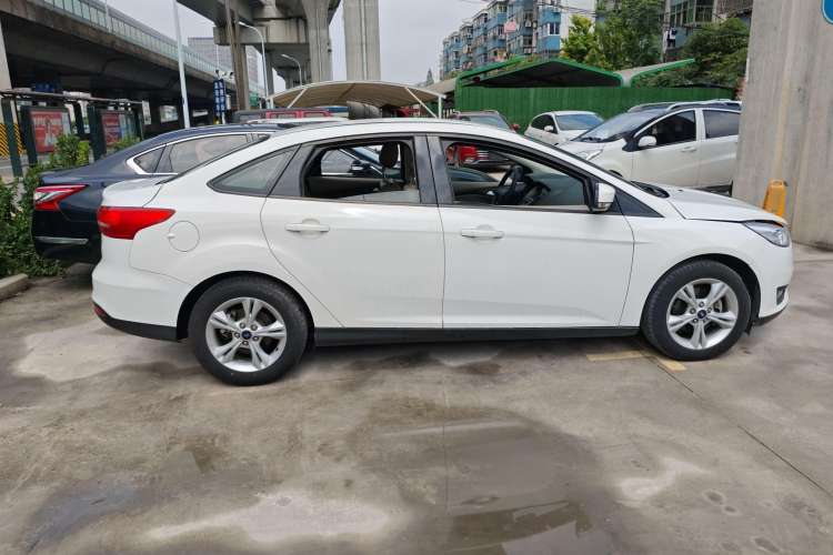 Used Ford Focus 2017 Sedan 1.6L Automatic Comfort Plus SmartDrive Edition
