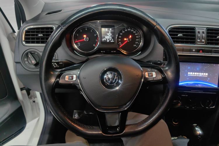 Used Volkswagen Polo 2016 1.6L Automatic Comfort Model
