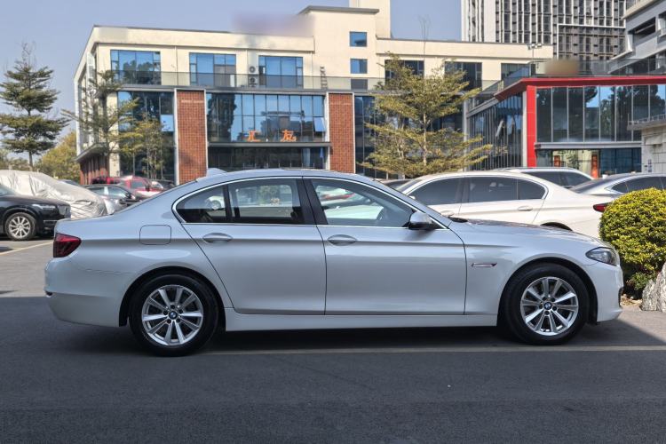 Used BMW 5 Series 2015 520i Elegant Edition