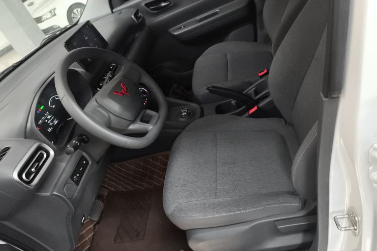 Used Wuling Hongguang New Energy 2024 All-Electric Model 300KM Standard Version