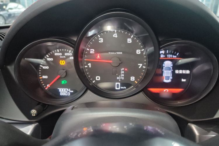 Used Porsche 718 2016 Cayman 2.0T
